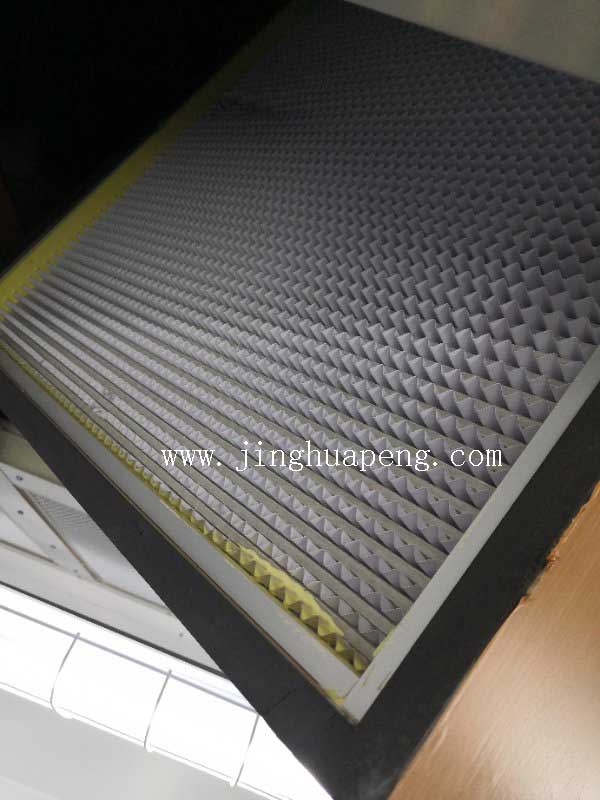 高效過濾器有破損且使用時間過久 高效過濾器有破損且使用時間過久