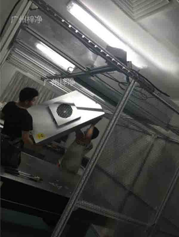 潔凈棚的結(jié)構(gòu)和密封性對空氣潔凈度也有重要影響。